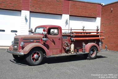 Morganville Independent Fire Co. donates 1940 Mack pumper