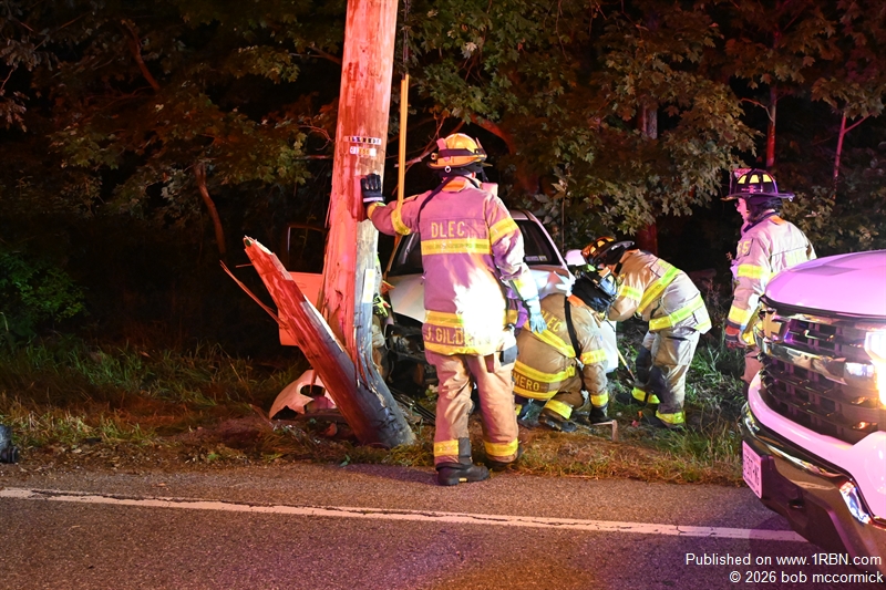 Vehicle into pole 