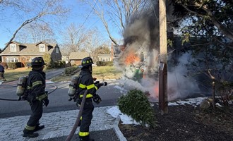 Bayport Crews Quickly Knock Down Garbage Truck Fire