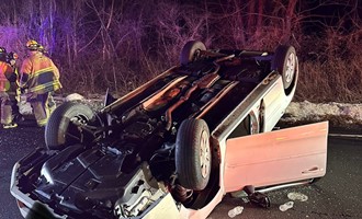 Three Transported After Evening Crash in Shelton