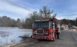Alton Firefighters Train on Ice Drafting Techniques