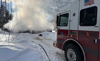 Effingham Firefighters Contain Fully Involved Structure Fire on Oak Avenue