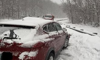 Gorham Fire & EMS Responds to Snowy Crash with Entrapment in Pinkham Notch