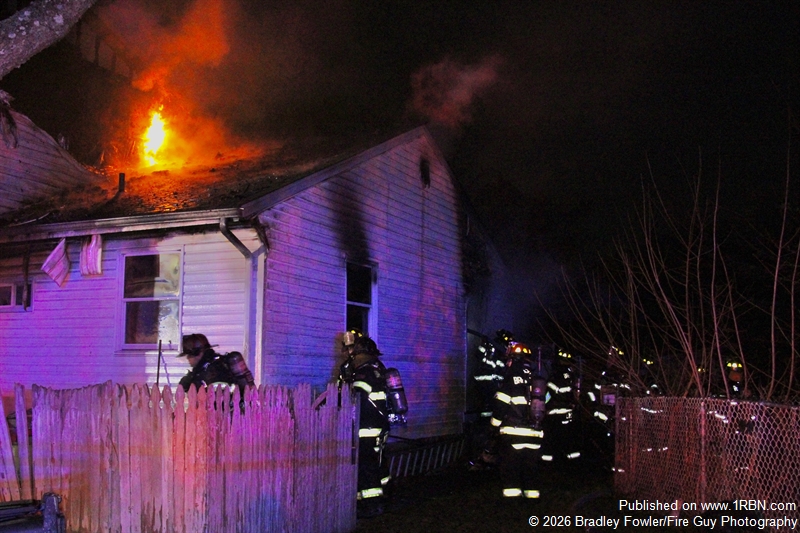 Fire Search Firefighters Contain Brentwood House Fire