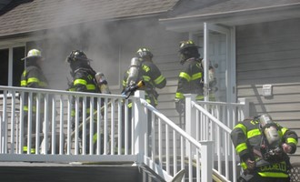 Fair Lawn FD makes Quick Work of House Fire