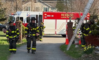 Clinton Fire Serves as RIT at Old Saybrook Fire