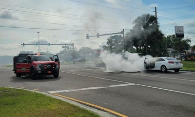 No Injuries After Vehicle Fire on NE Jacksonville Road