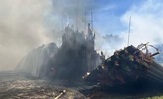 Defensive Operations Contain Large Commercial Structure Fire in Crystal River