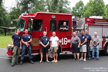 Members of the New Jersey Metro Fire Photographers Association