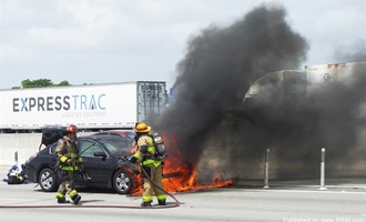 FORT LAUDERDALE CAR FIRE SNARLS I-95 TRAFFIC
