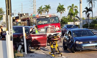 CAR VS POLE IN CEDAR HAMMOCK