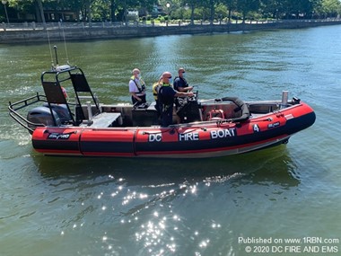 DC Fire and EMS Fireboat 4