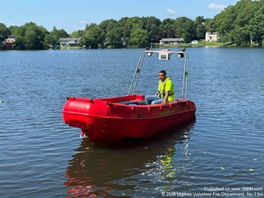 Search Efforts Launched for Dog Reported in Distress on Lake