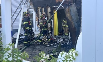 Evesham FD Battles 2nd Alarm Townhouse Fire