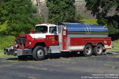 Mack R Tanker