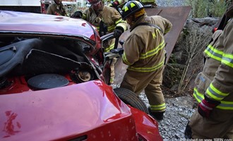 Middlebury Firefighters Train with New Extrication Tools and Air Bags