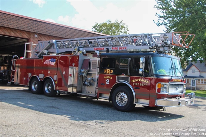 Rahway Ladder 2, a 2006 American LaFrance Eagle 2000/500/110