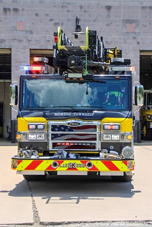 Monroe Ladder 23. 2019 Pierce Velocity Notched 7010 6x4 2000/500/30F/107