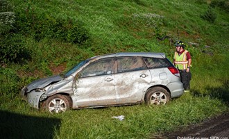 Morning Vehicle Rescue with Ejection on 422