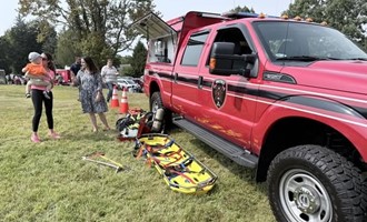 Hawleyville firefighters highlight safety at Newtown fall festival