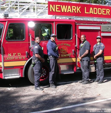 Newark Ladder 10