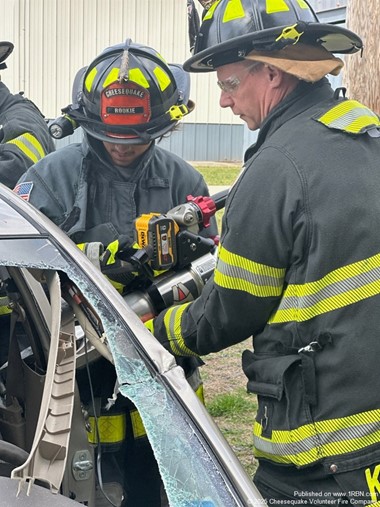 Volunteers Practice Vehicle Rescue Skills