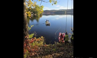 Driver Escapes Sinking Car in Otter Pond; Hanover Dive Team Assists Recovery