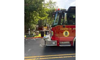 Noroton Engine 31 Responded to Darien Vehicle Fire
