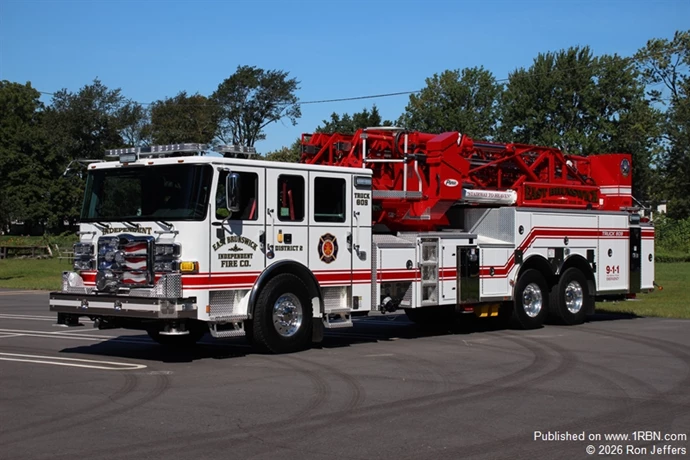 East Brunswick 809 has been assigned a 2026 Pierce Enforcer 2000-gpm/100-foot Ascendant model platform. The bucket has two monitor. Ground ladders and pike poles are stored in a rear tunnel compartment, plus is has scene lights and wheel well storage. It replaced a 1994 KME rear mount platform. This unit was sold by Fire & Safety Services.