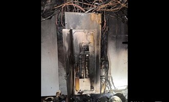 Engine 733 and Truck 741 Coordinate Fast Knockdown and Search at Crescent Place Home