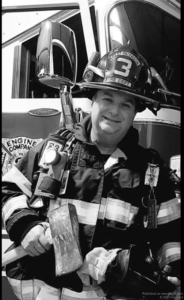 Todd Hollritt firefighter and photographer