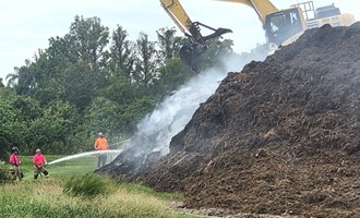 SOUTHERN MANATEE FIRE FIGHTS STUBBORN MULCH FIRE
