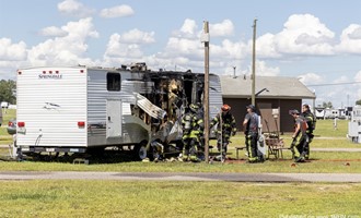 Heavily involved RV Fire in Wildwood, Florida