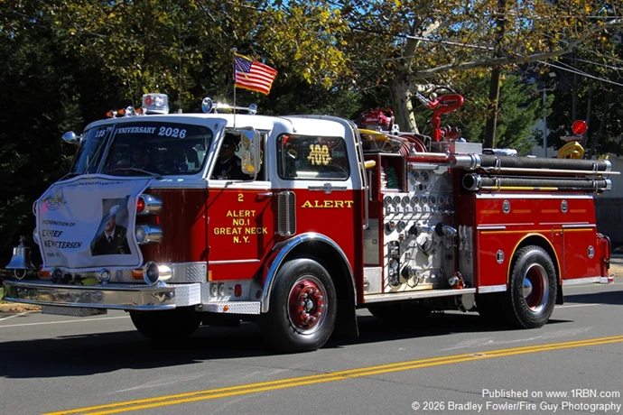 Great Neck Alert Fire Company Antique Engine 822