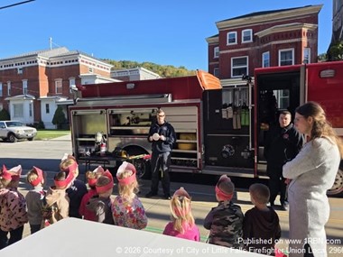 Little Falls Firefighters Teach Smoke Safety at Benton Hall