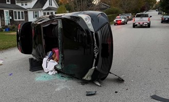 JFD Responds to Rollover Crash with Entrapment on Howland Avenue
