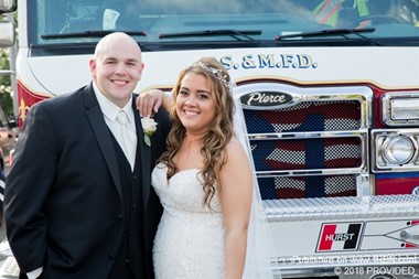 Franklin Square & Munson Captain Ties the Knot
