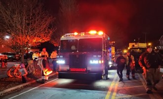 Engine 31 Delivers Santa to Holidays on Main