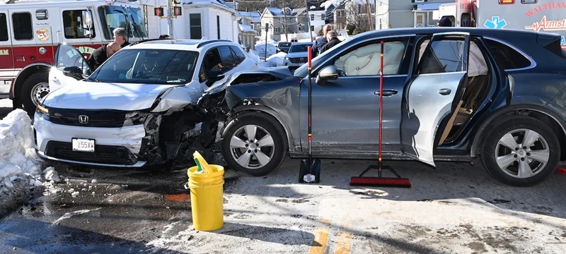 Three Transported from Crash in Waltham