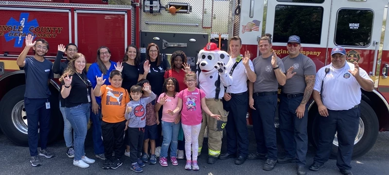 Seminole County Fire Department and Altamonte Police Department Host Special Field Trip for Altamonte Elementary School Deaf/Hard of Hearing Class