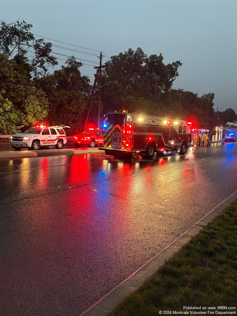 Firefighters Use Rapid Entry Technique to Rescue Trapped Driver