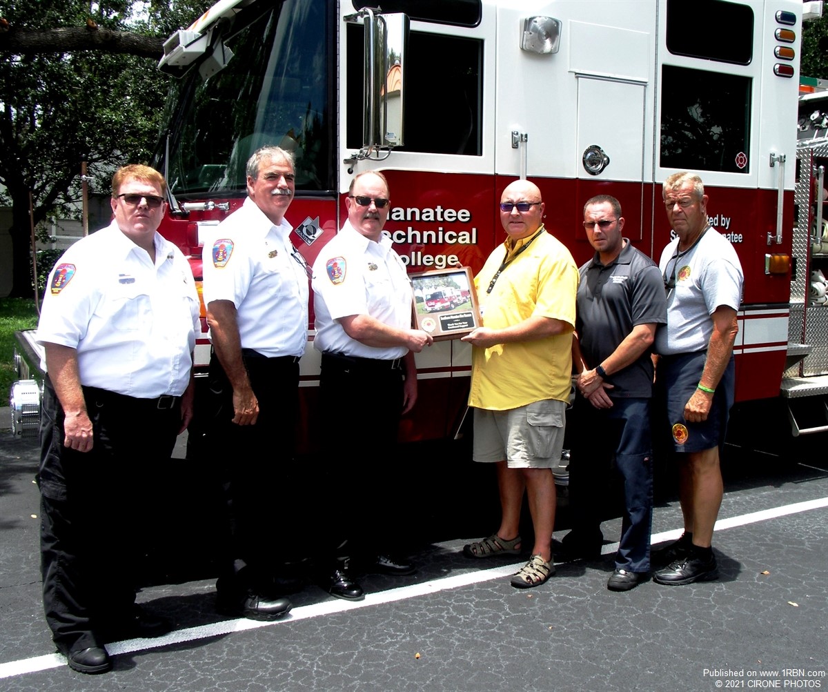 SOUTHERN MANATEE FIRE DONATES ENGINE TO MANATEE FIRE ACADEMY