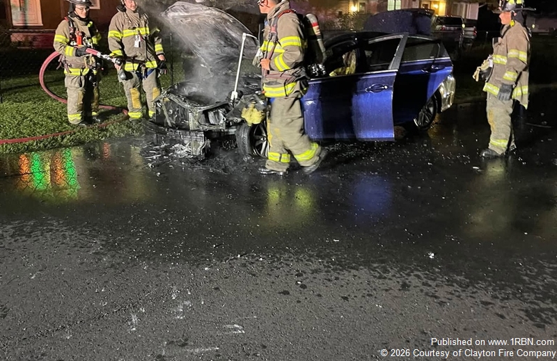 Clayton Squad 41 Responds to Vehicle Fire