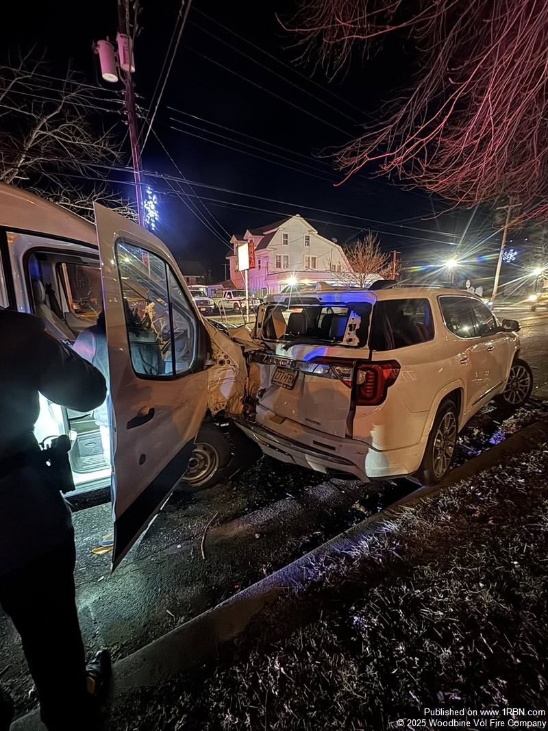 Woodbine Fire Responds to Multi-Vehicle Crash